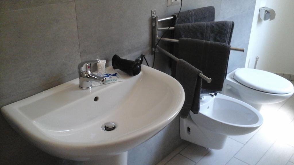 Fgs Service Snc "White Room" Ruoti Luaran gambar